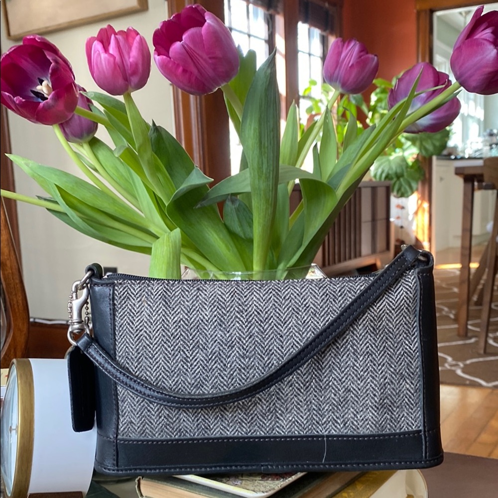 Coach 90’s Black and Gray Clutch with Wristlet